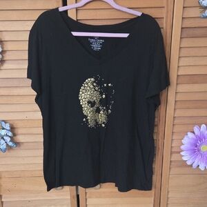 Faded Glory Black Tee with Gold Skull Design